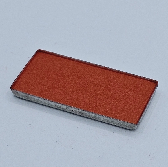 Mary Kay Hot Coral Chromafusion Cheek Powder - Picture 3 of 5